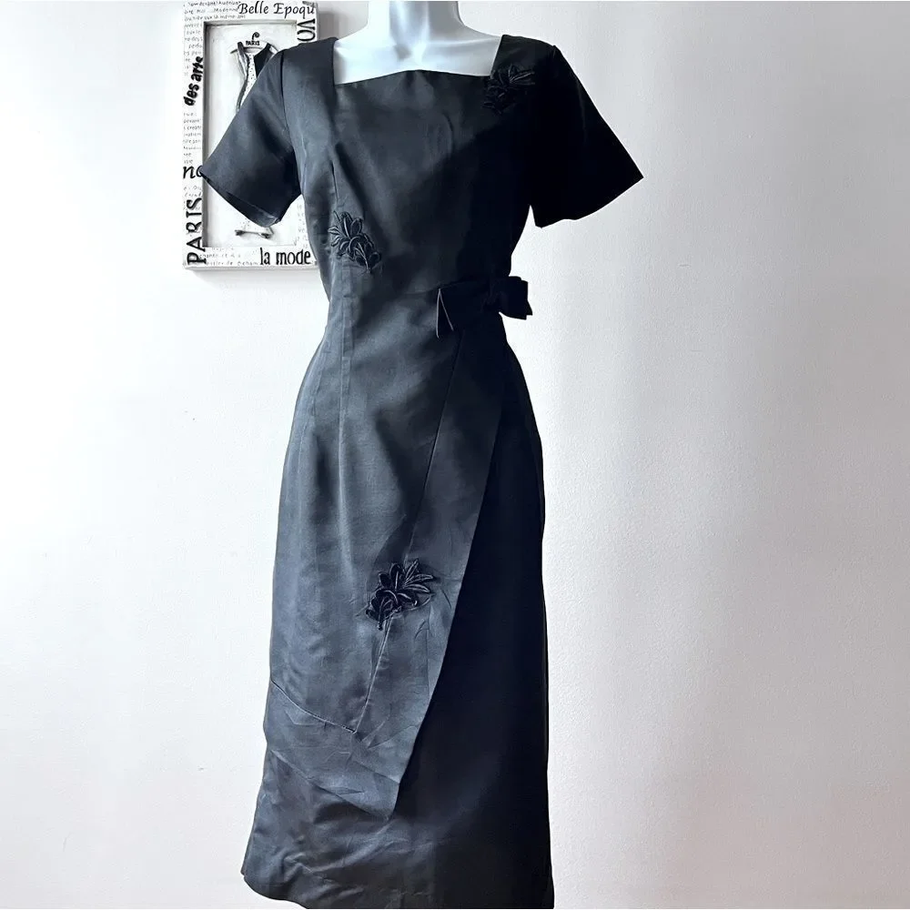 1960s Vintage Petty Hite Black Cocktail Midi Short Sleeve Appliqué Dress - Picture 1 of 13